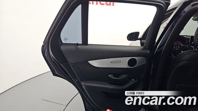 Mercedes-Benz GLC-Class 2019 — photo 15