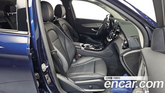 Mercedes-Benz GLC-Class 2019 — photo 16