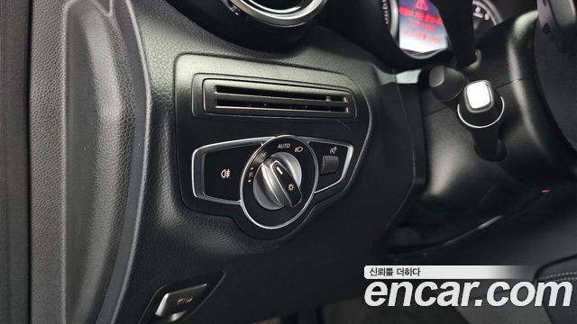 Mercedes-Benz GLC-Class 2019 — photo 30