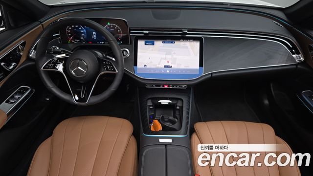 Mercedes-Benz E-Class 2025 — photo 10