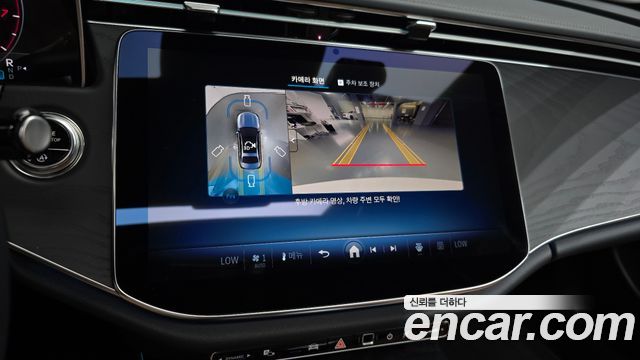 Mercedes-Benz E-Class 2025 — photo 21