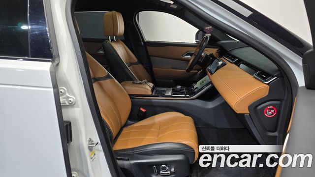 Land Rover Range Rover Velar 2018 — photo 16