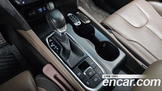 Hyundai Santafe 2019 — photo 9
