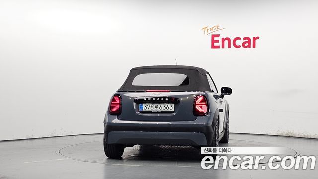 Mini Cooper Convertible 2025 — photo 4