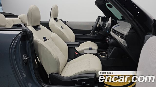 Mini Cooper Convertible 2025 — photo 10