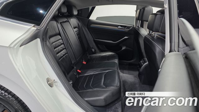 Volkswagen Arteon 2019 — photo 18