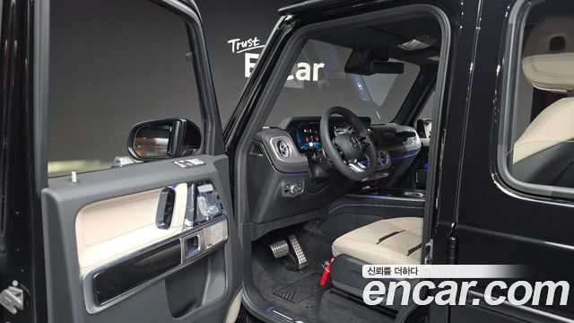 Mercedes-Benz G-Class 2026 — photo 10