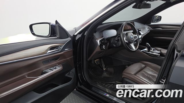 BMW Gran Turismo 2020 — photo 10