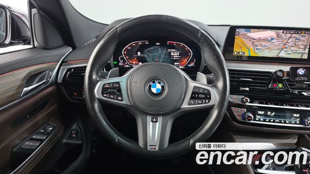 BMW Gran Turismo 2020 — photo 13