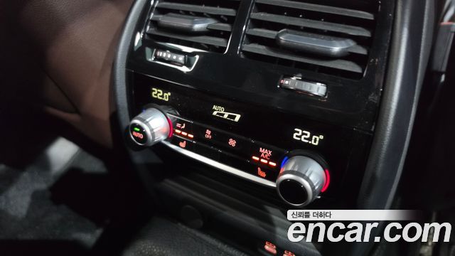 BMW Gran Turismo 2020 — photo 19