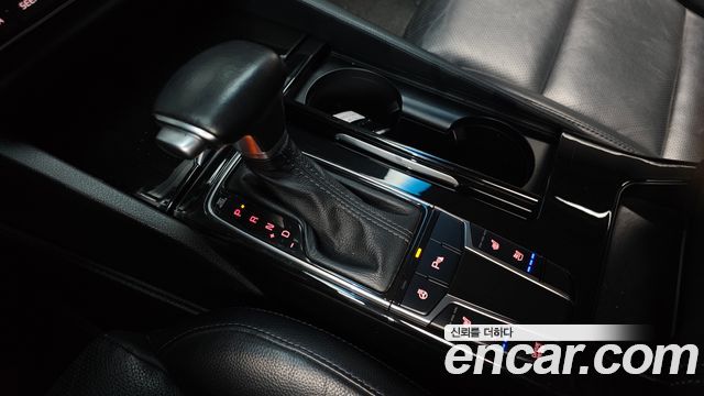 Kia K7 2016 — photo 9