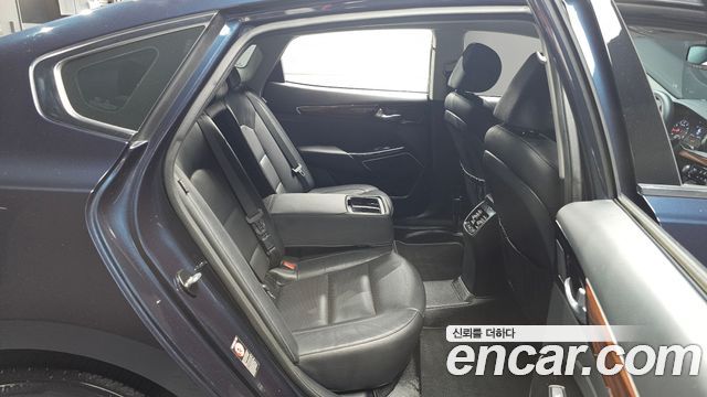 Kia K7 2016 — photo 11
