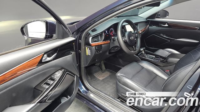 Kia K7 2016 — photo 12
