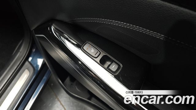 Kia K7 2016 — photo 19