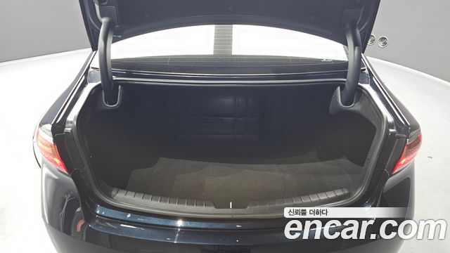 Kia K7 2016 — photo 20