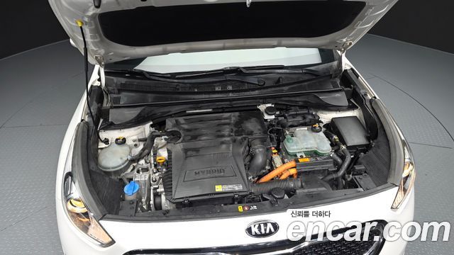 Kia Niro 2017 — photo 6