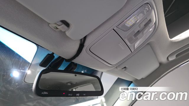 Kia Niro 2017 — photo 18