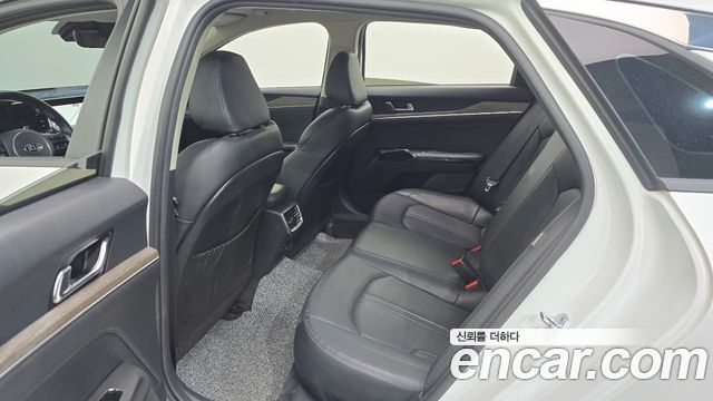 Kia K5 2021 — photo 17