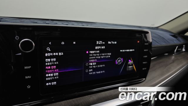 Kia K5 2021 — photo 19