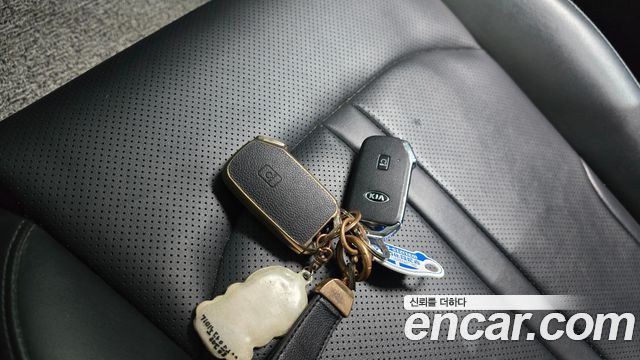 Kia K5 2021 — photo 23