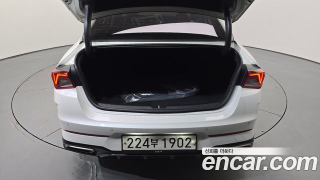 Kia K5 2021 — photo 25