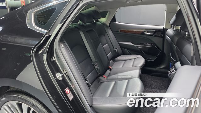 Kia K7 2017 — photo 17