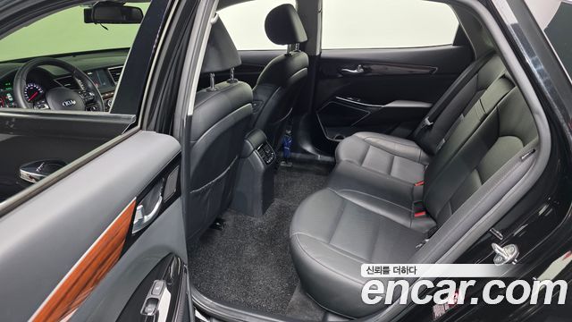 Kia K7 2017 — photo 18