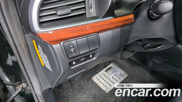 Kia K7 2017 — photo 23