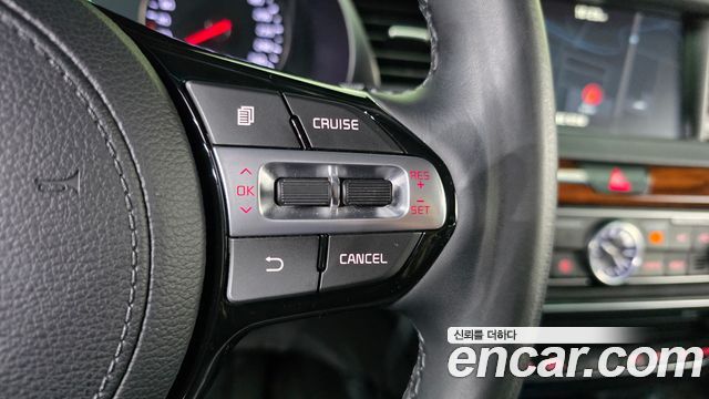 Kia K7 2017 — photo 24