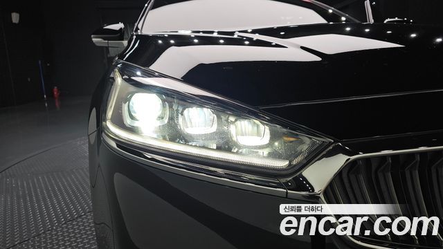 Kia K7 2017 — photo 8