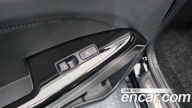 Kia K7 2017 — photo 28