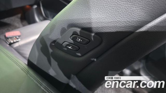 Kia K7 2017 — photo 29