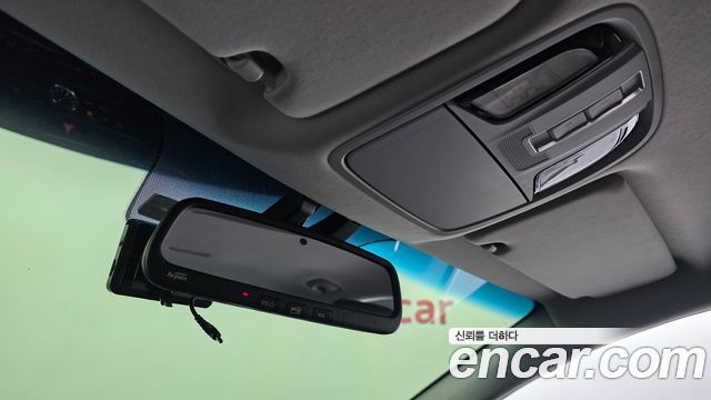 Kia K7 2017 — photo 30