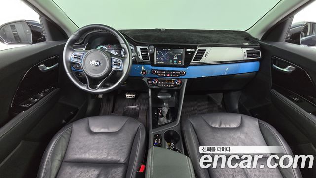 Kia Niro 2017 — photo 10