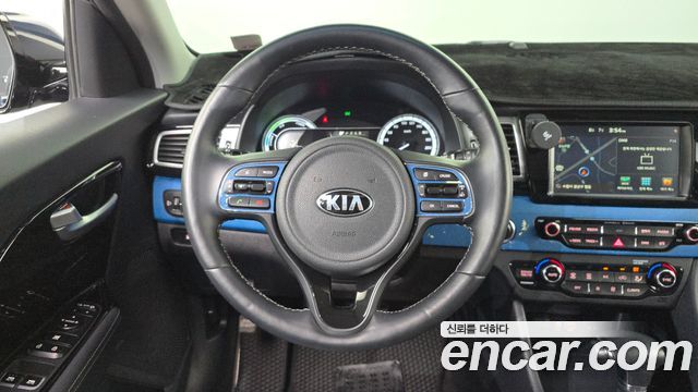 Kia Niro 2017 — photo 19