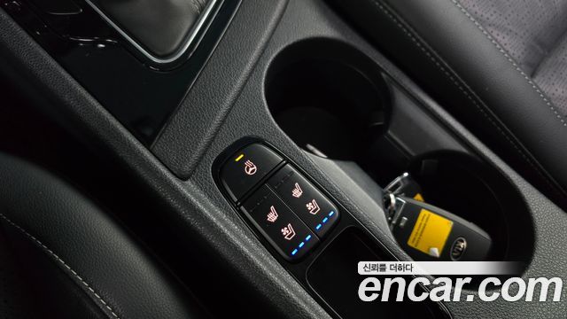 Kia Niro 2017 — photo 22