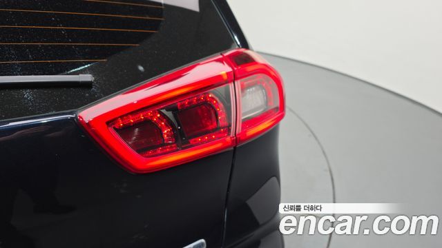 Kia Niro 2017 — photo 9