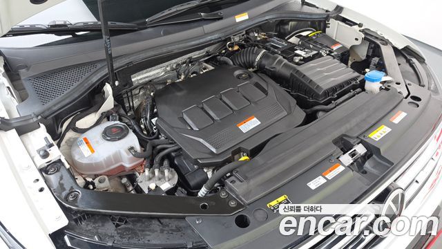 Volkswagen Tiguan 2023 — photo 6