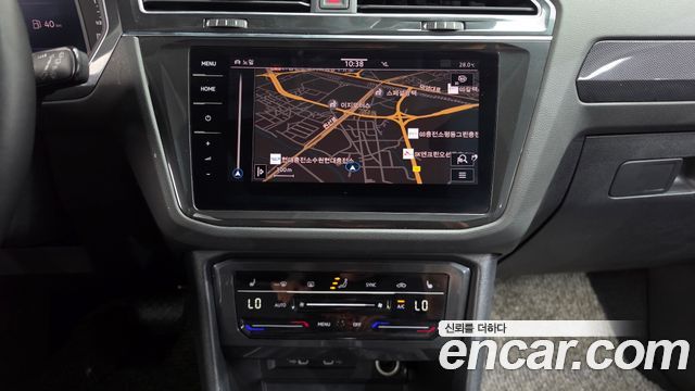 Volkswagen Tiguan 2023 — photo 19