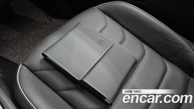 Volkswagen Tiguan 2023 — photo 22