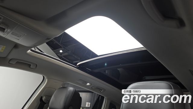 Volkswagen Tiguan 2023 — photo 24