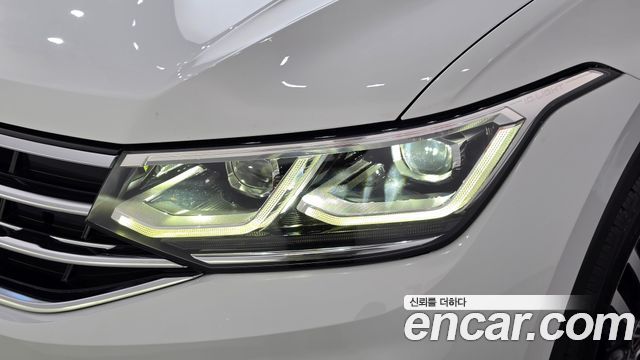 Volkswagen Tiguan 2023 — photo 8