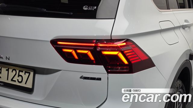 Volkswagen Tiguan 2023 — photo 9