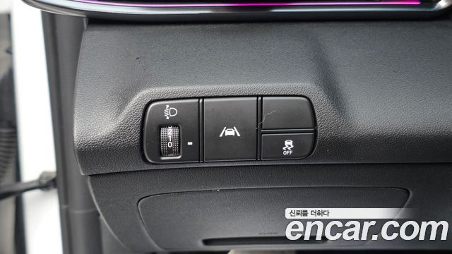 Hyundai AVANTE 2022 — photo 14