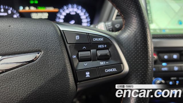 Genesis G80 2017 — photo 20