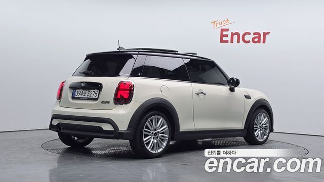 Mini Cooper 2022 — photo 2
