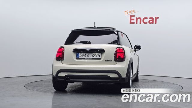 Mini Cooper 2022 — photo 4