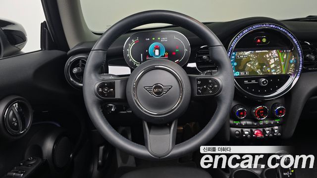 Mini Cooper 2022 — photo 18