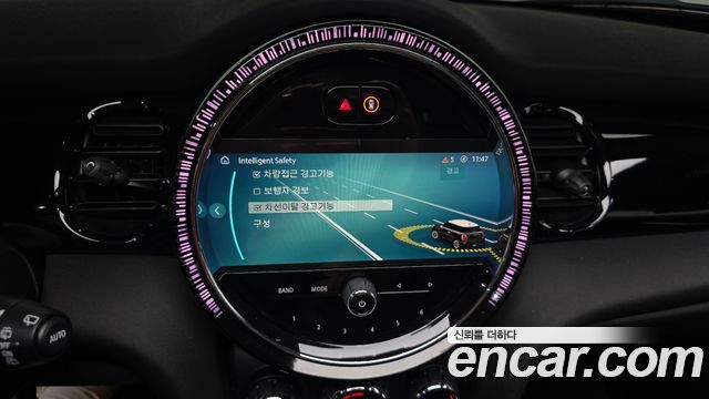 Mini Cooper 2022 — photo 20