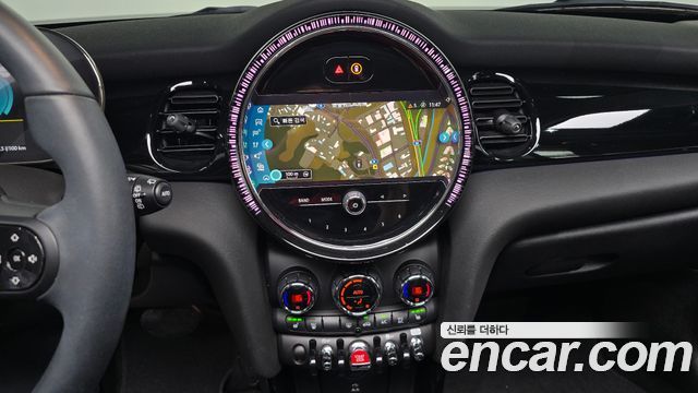 Mini Cooper 2022 — photo 21
